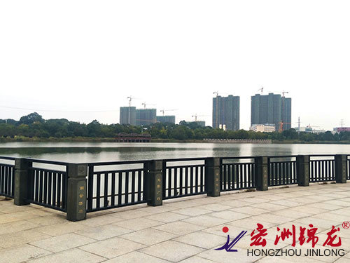 斑马湖锌钢护栏