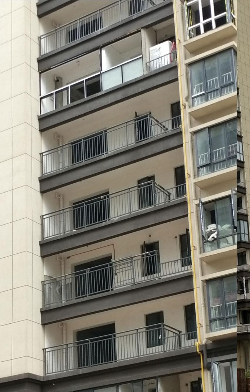 常德市工程锌钢阳台护栏实拍