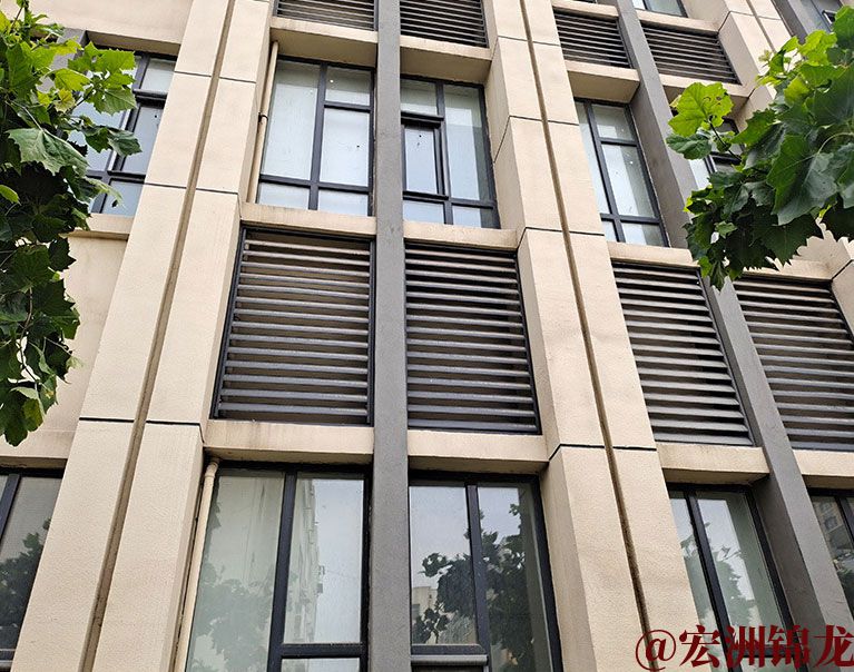 办公楼锌钢百叶窗